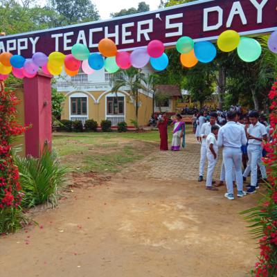 ගුරු දින සැමරුම 2024